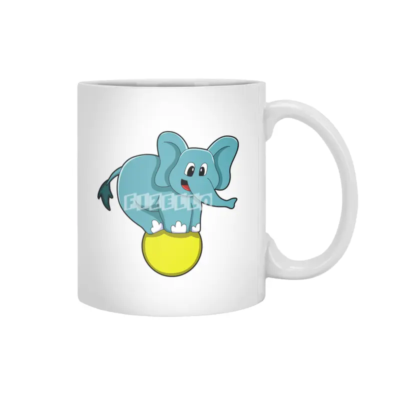 Elephant at Circus Beyaz Kupa